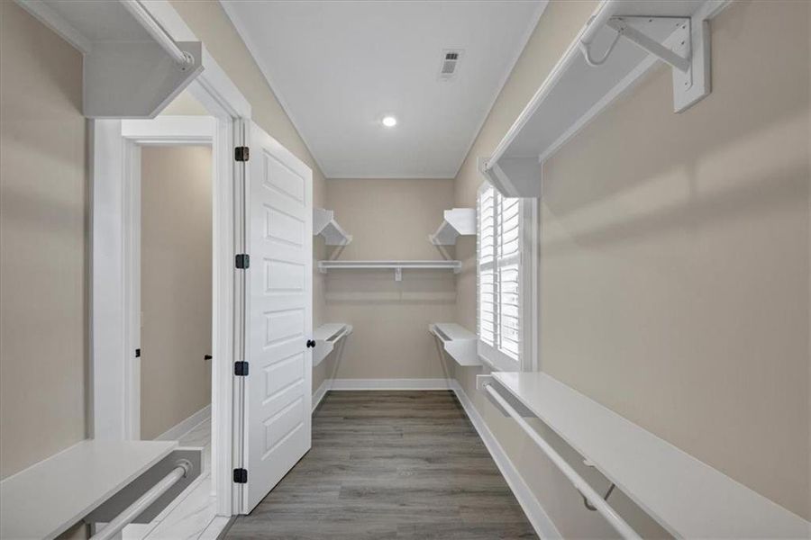 Image 36 of a home in .