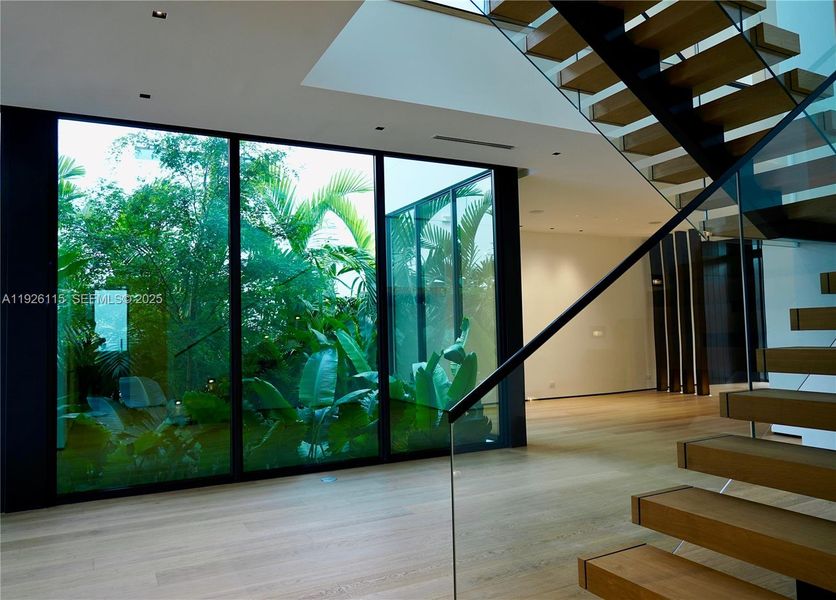 Community amenities in , Miami (Image 27). Community amenities in , Miami (Image 27).