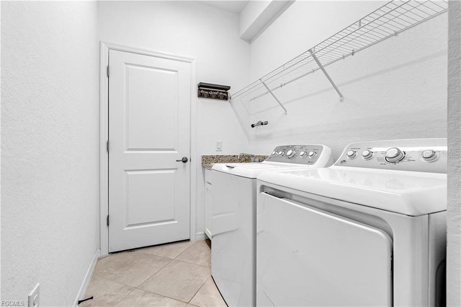 Furnished interior view inside a new home in , Fort Myers (Image 7).