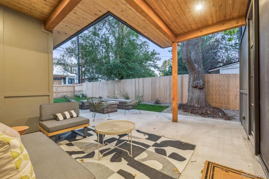 Community amenities in , Denver (Image 43).