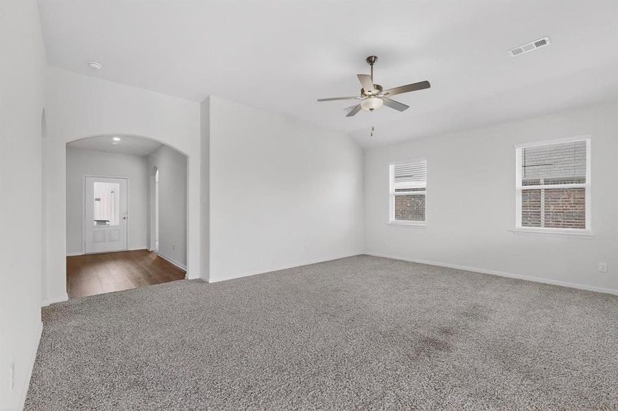 Spacious, unfurnished interior of a new home in Patriot Estates, Venus (Image 28).