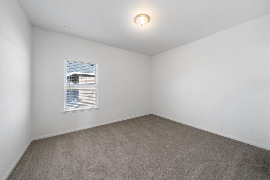 Spacious, unfurnished interior of a new home in Rollingbrook Estates, Baytown (Image 27).