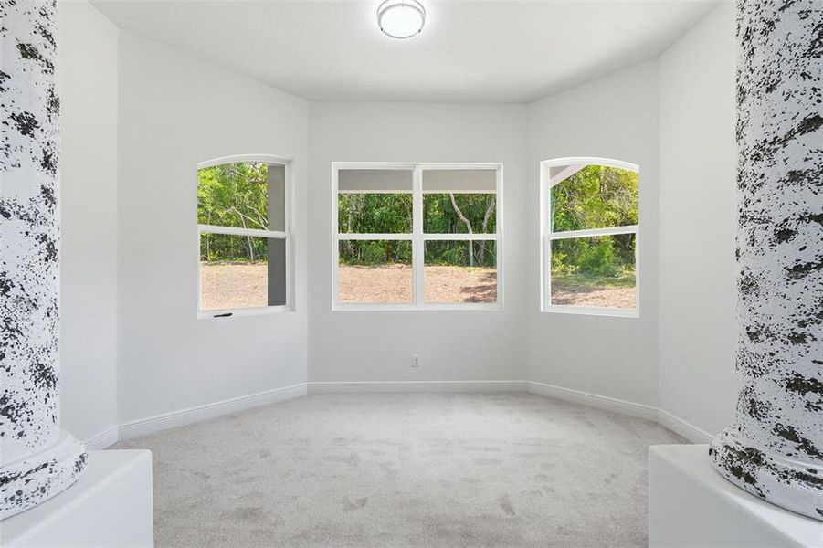 Spacious, unfurnished interior of a new home in , Hernando (Image 25).