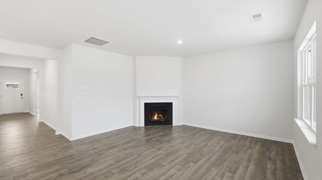 Spacious, unfurnished interior of a new home in Waverly Station, Greenwood (Image 24).