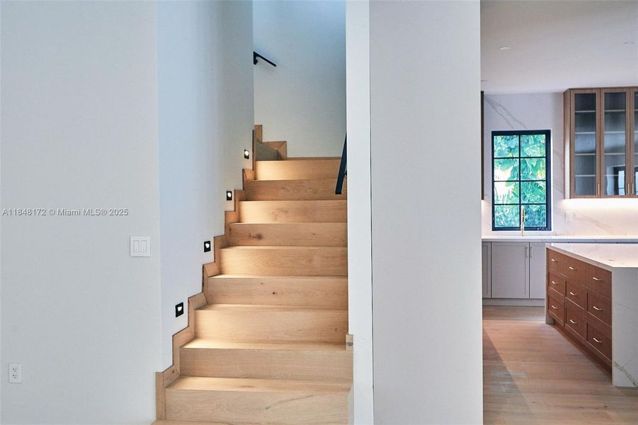 Furnished interior view inside a new home in , Coral Gables (Image 11).