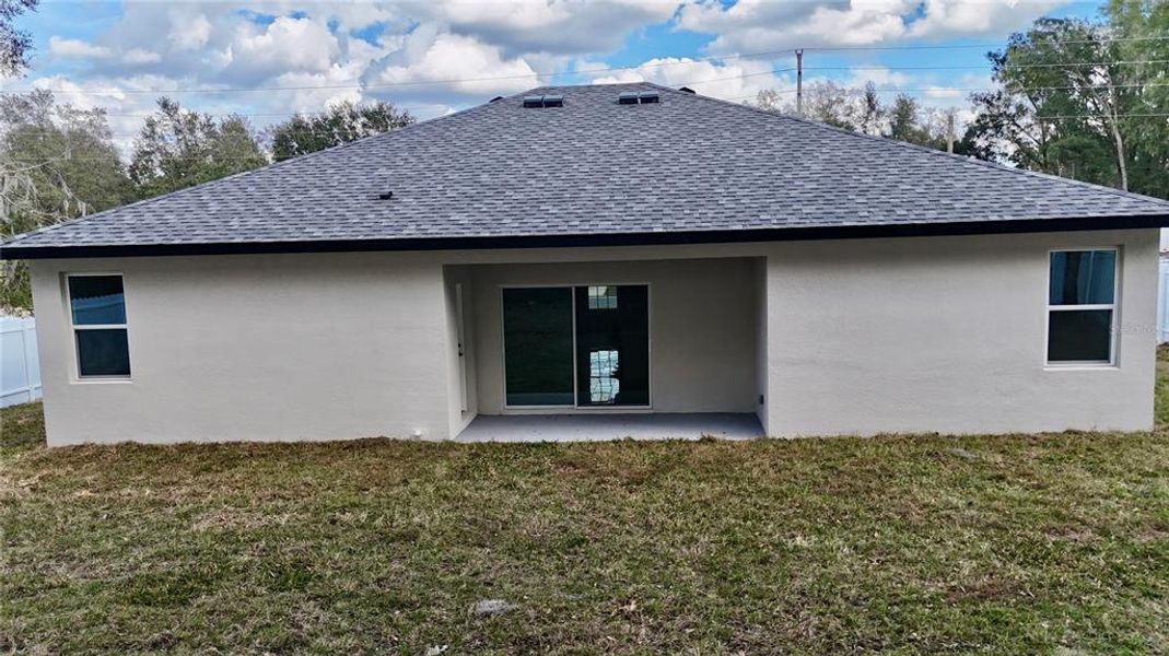 Exterior details and patio area of a home in , Ocala (Image 3).