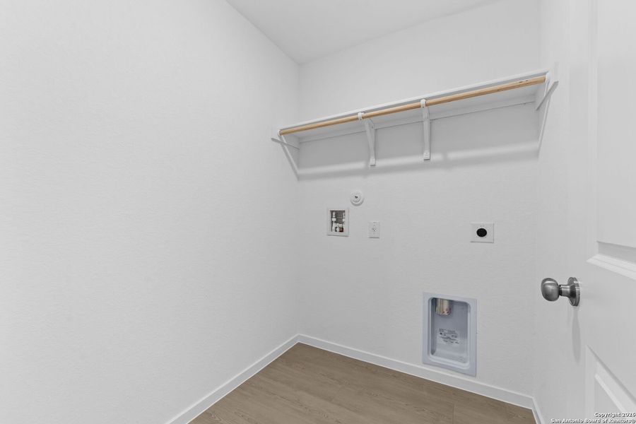 Spacious, unfurnished interior of a new home in Friendship Oaks, Fredericksburg (Image 24). Spacious, unfurnished interior of a new home in Friendship Oaks, Fredericksburg (Image 24).