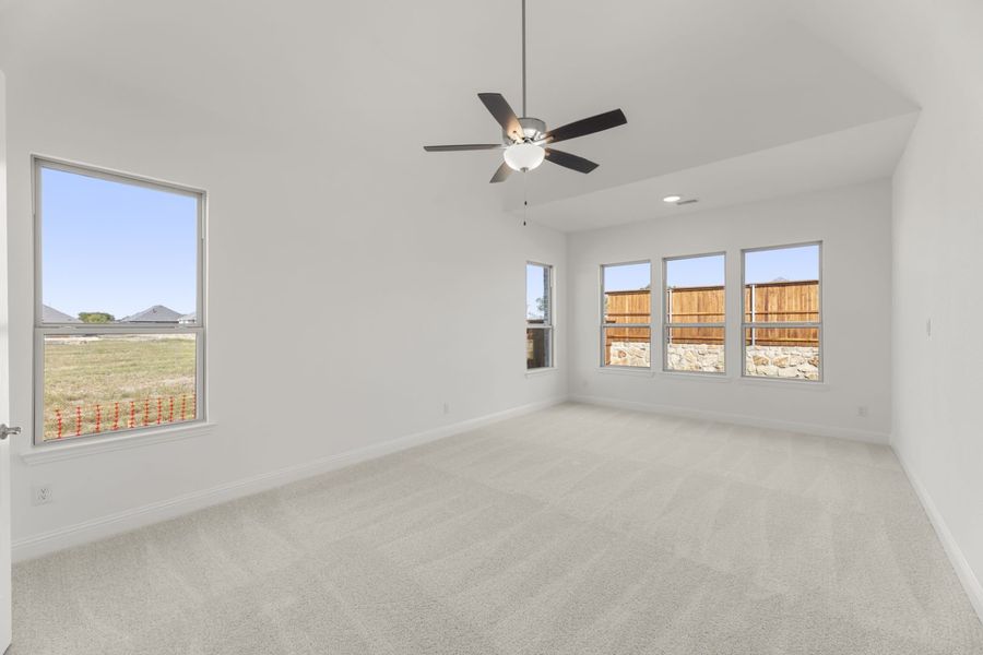 Representative unfurnished interior of a home built from the Del Rio by Windsor Homes in Anna Town Square, Anna (Image 24).