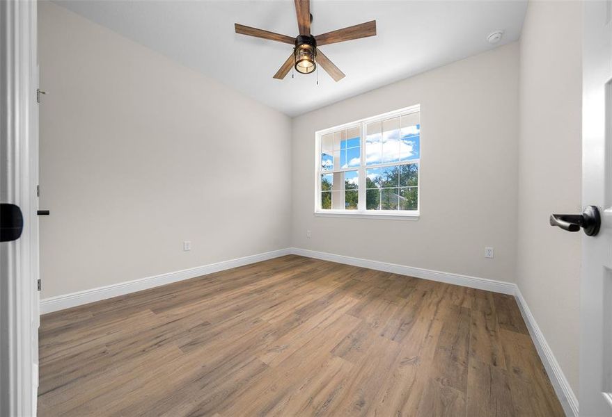 Spacious, unfurnished interior of a new home in , Dunnellon (Image 42).