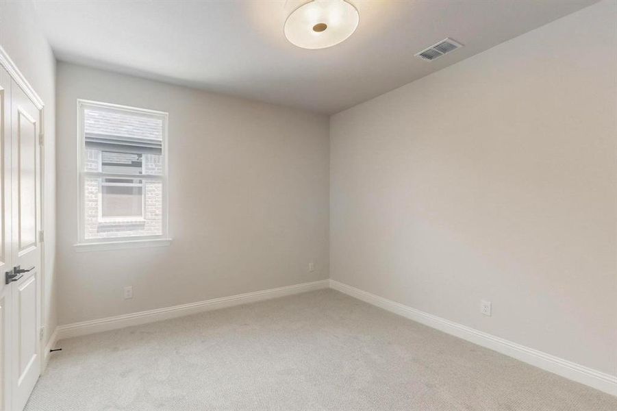 Spacious, unfurnished interior of a new home in , Rowlett (Image 29).