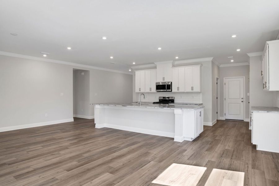 Representative furnished interior of a home built from the Drexel by Maronda Homes in Bellview Pointe, Bellview (Image 7).