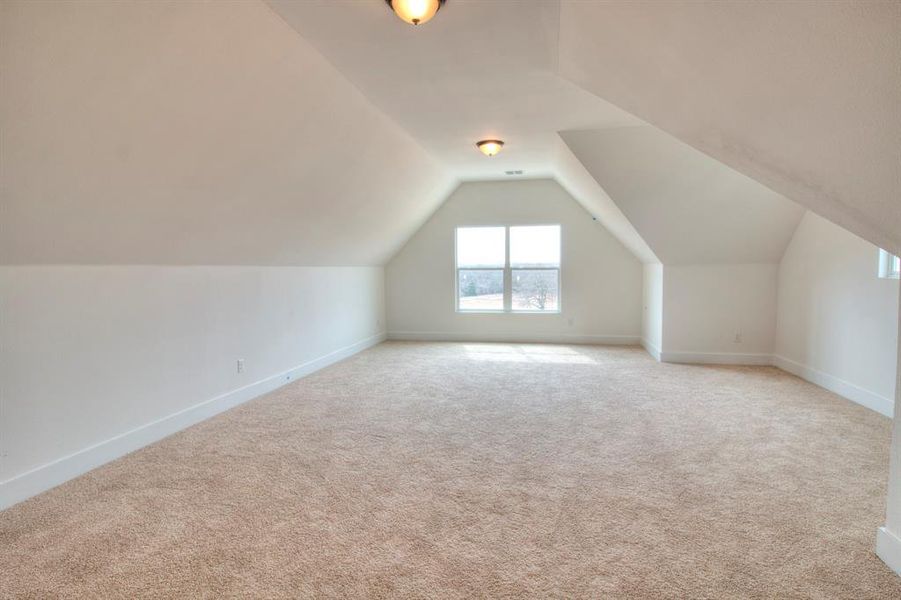 Spacious, unfurnished interior of a new home in , Sunset (Image 14).