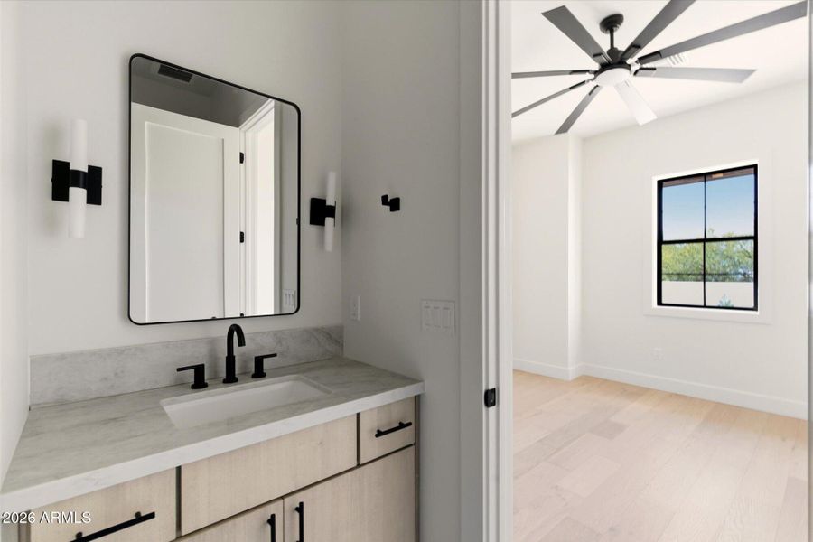 Bath w Quartz Counters & Modern Fixtures Bath w Quartz Counters & Modern Fixtures