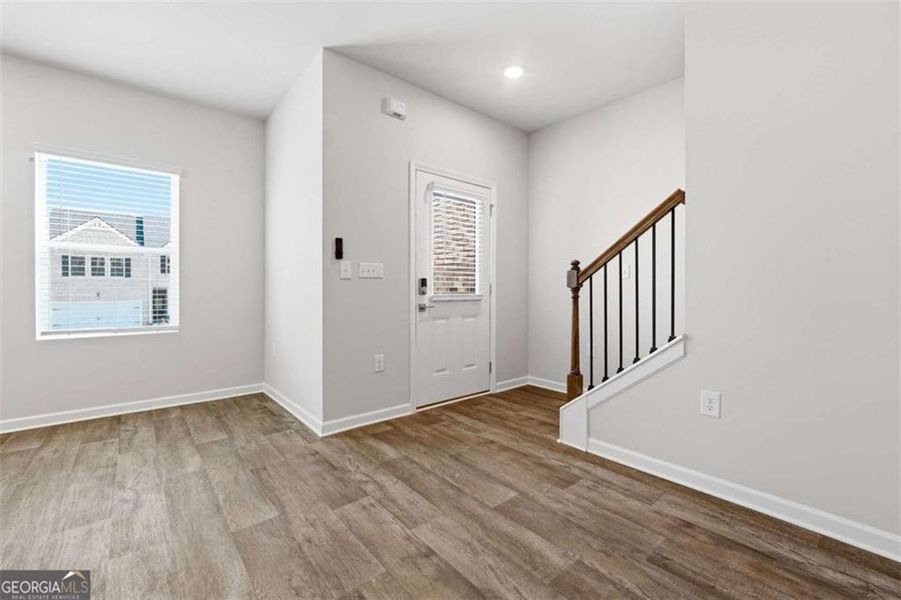Spacious, unfurnished interior of a new home in Parkway James, Snellville (Image 20). Spacious, unfurnished interior of a new home in Parkway James, Snellville (Image 20).