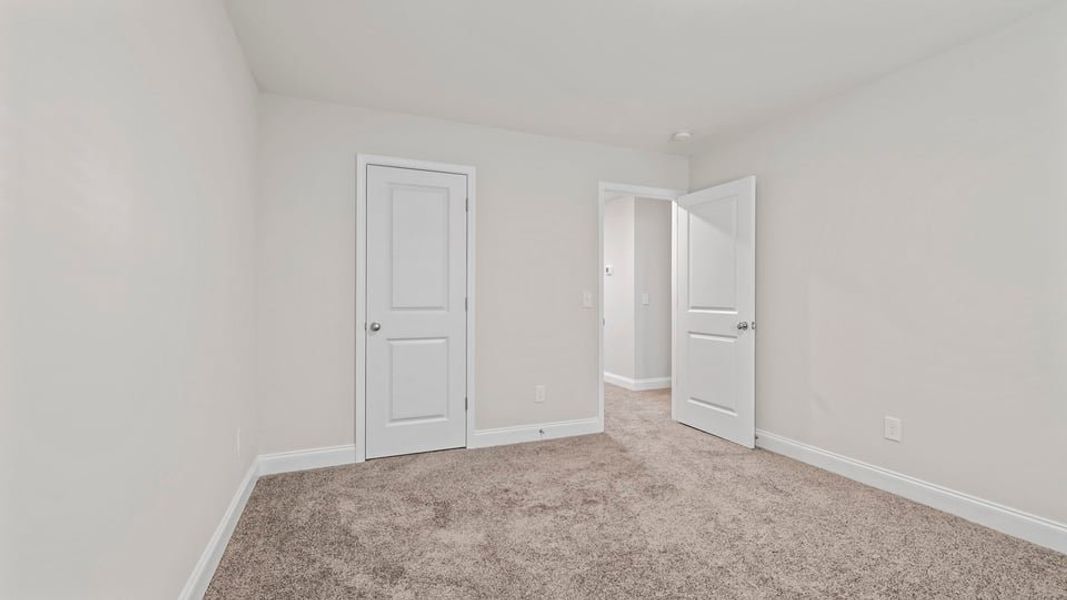 Spacious, unfurnished interior of a new home in Palmetto Valley, Anderson (Image 26).