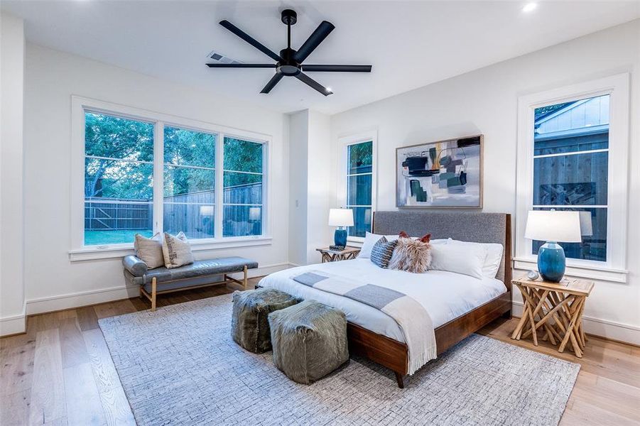 Furnished interior view inside a new home in , Dallas (Image 17). Furnished interior view inside a new home in , Dallas (Image 17).