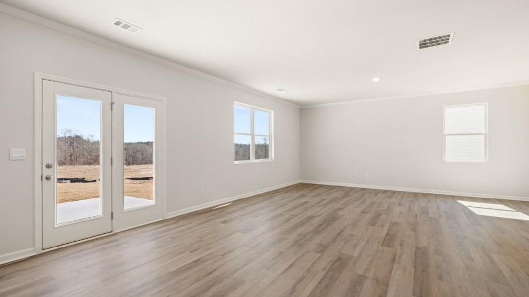 Spacious, unfurnished interior of a new home in Sheffield Highlands, Dallas (Image 15).