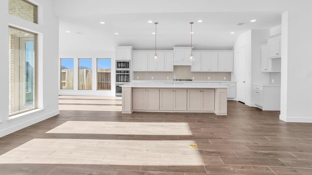 Furnished interior view inside a new home in Briarley 60', Montgomery (Image 8).