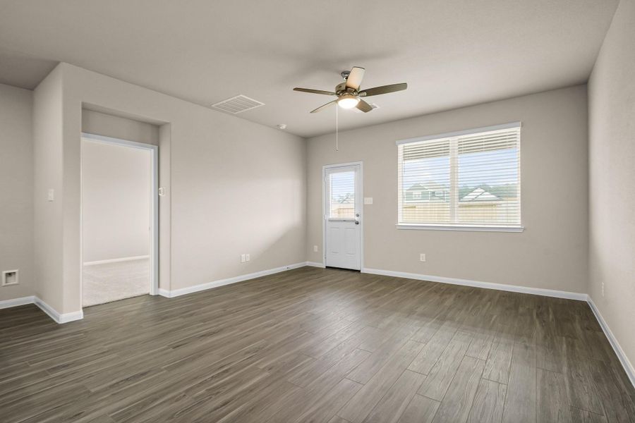 Spacious, unfurnished interior of a new home in Ridgeland Hills, Willis (Image 9). Spacious, unfurnished interior of a new home in Ridgeland Hills, Willis (Image 9).