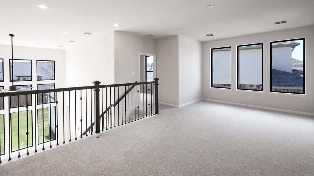 Spacious, unfurnished interior of a new home in 6 Creeks, Kyle (Image 24).