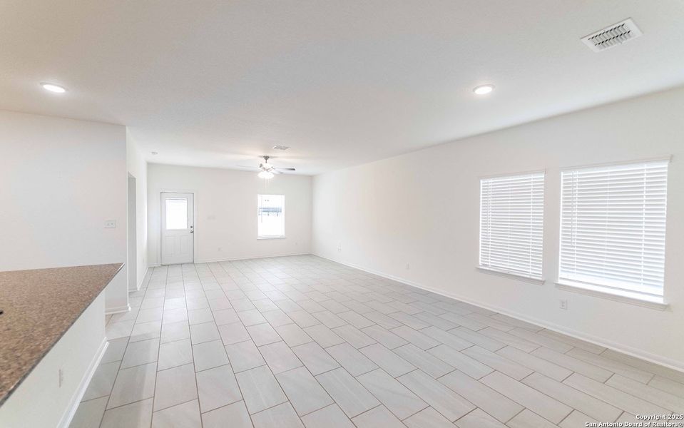 Spacious, unfurnished interior of a new home in Hickory Ridge, Elmendorf (Image 7).