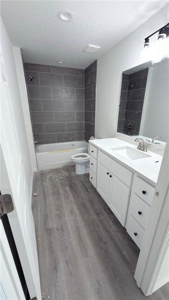 Image 29 of a home in .