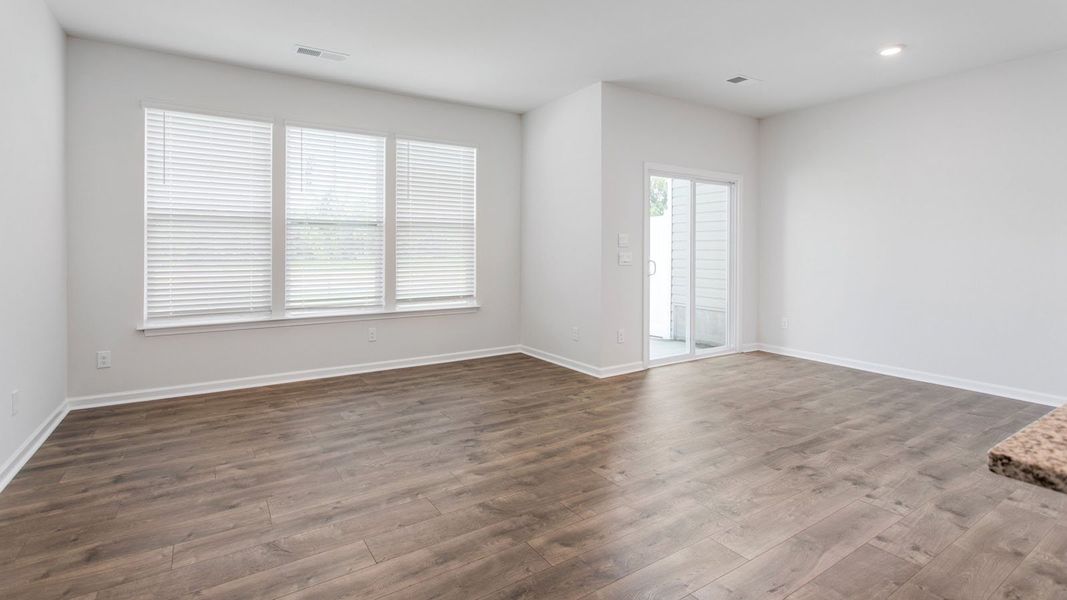 Spacious, unfurnished interior of a new home in The Grove at Glennview, Kernersville (Image 14).