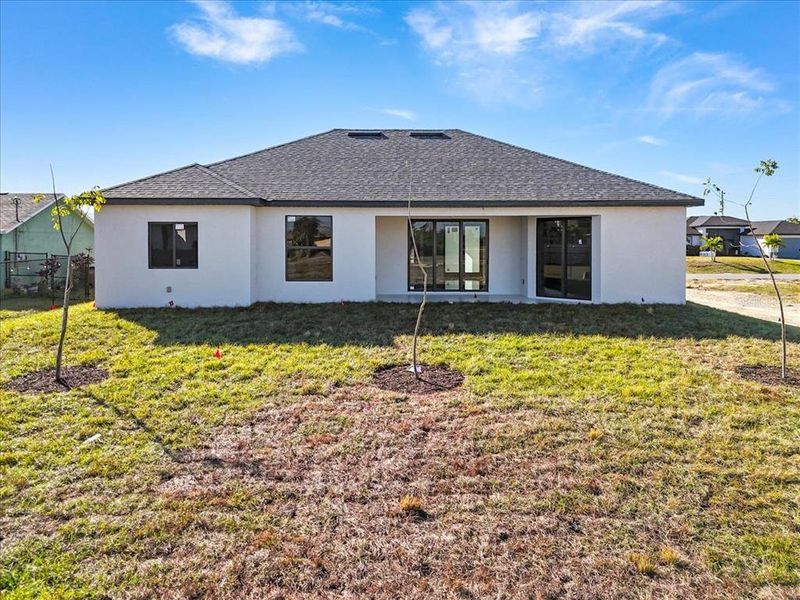 Exterior details and patio area of a home in , Cape Coral (Image 26).
