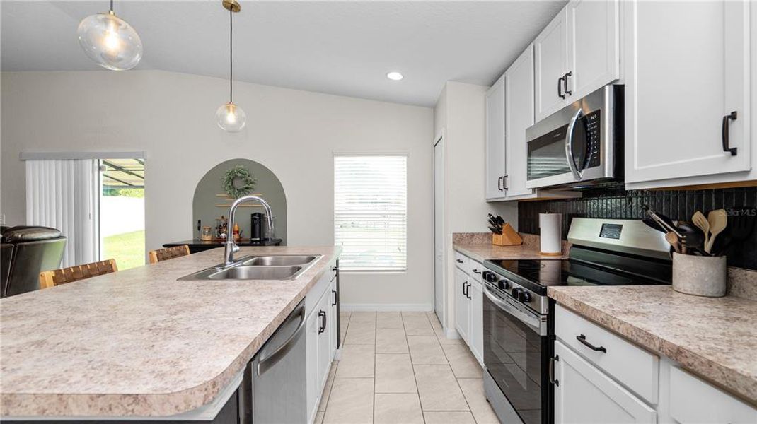 Furnished interior view inside a new home in Gresham Farms Village, Lakeland (Image 18). Furnished interior view inside a new home in Gresham Farms Village, Lakeland (Image 18).