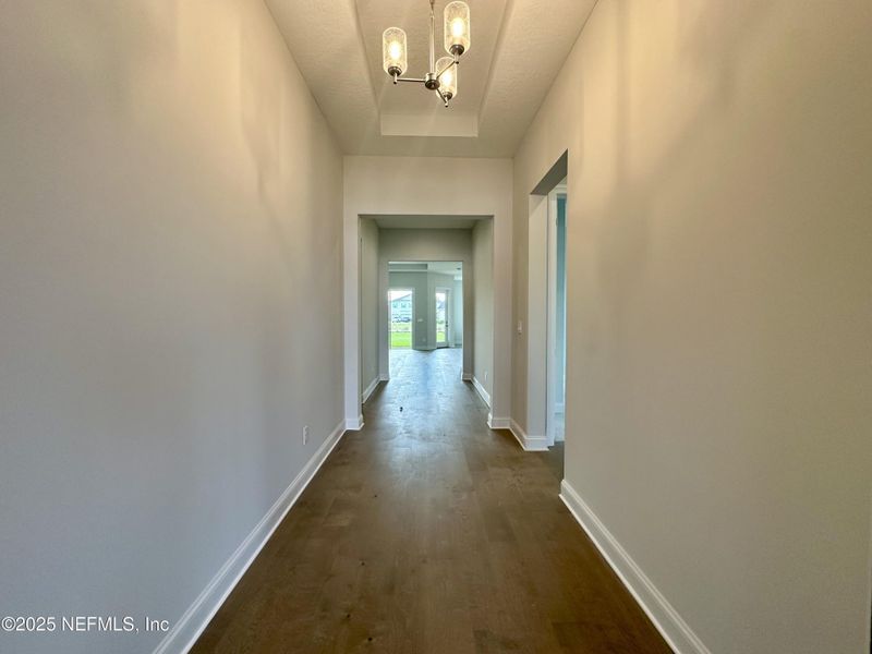 Spacious, unfurnished interior of a new home in SilverLeaf, St. Augustine (Image 10).