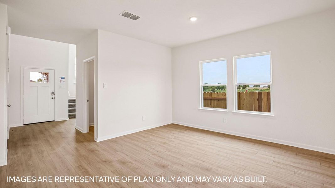 Representative unfurnished interior of a home built from the The Pierce by D.R. Horton in Briarwood, Elgin (Image 16).