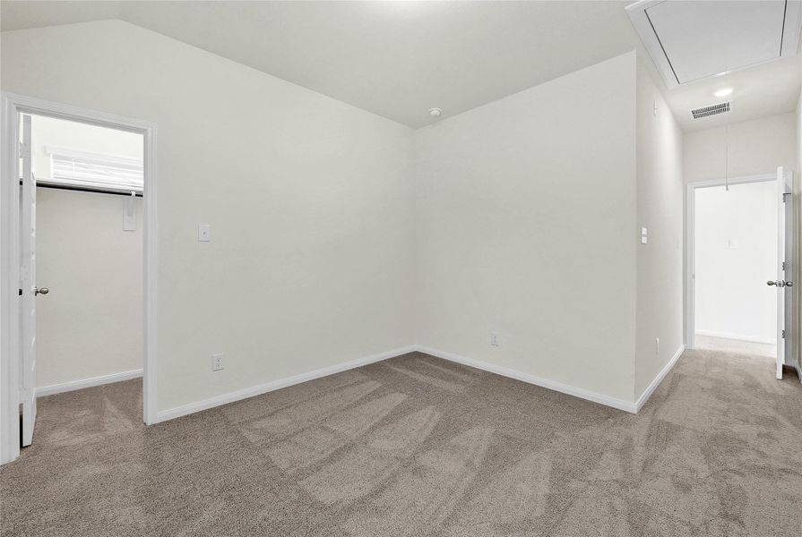 Spacious, unfurnished interior of a new home in Aldine Pines, Houston (Image 20).