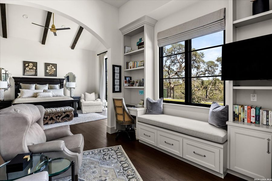 Furnished interior view inside a new home in , Fair Oaks Ranch (Image 11).