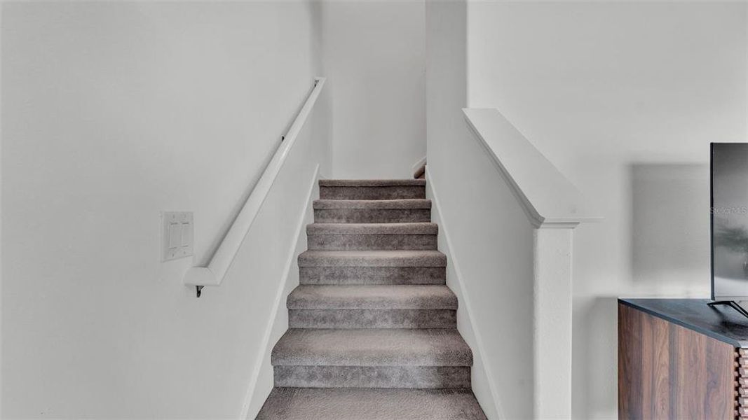 Furnished interior view inside a new home in , Bartow (Image 5).