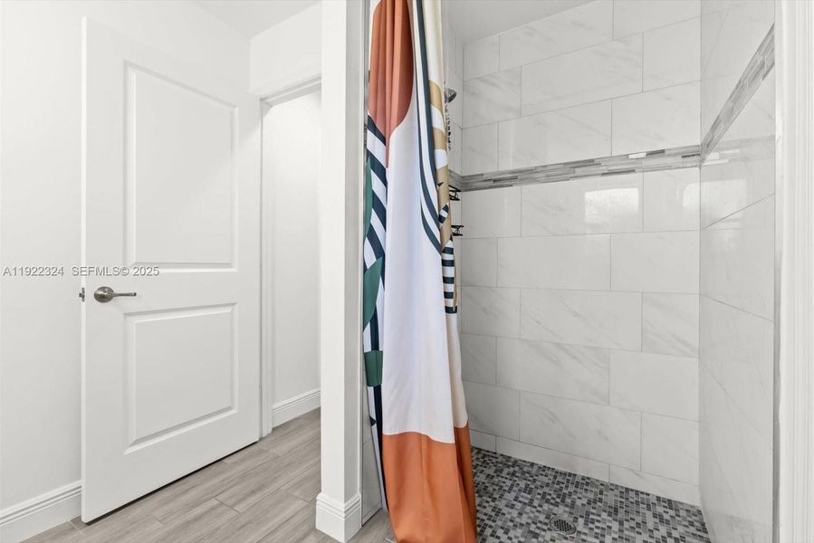 Image 36 of a home in .