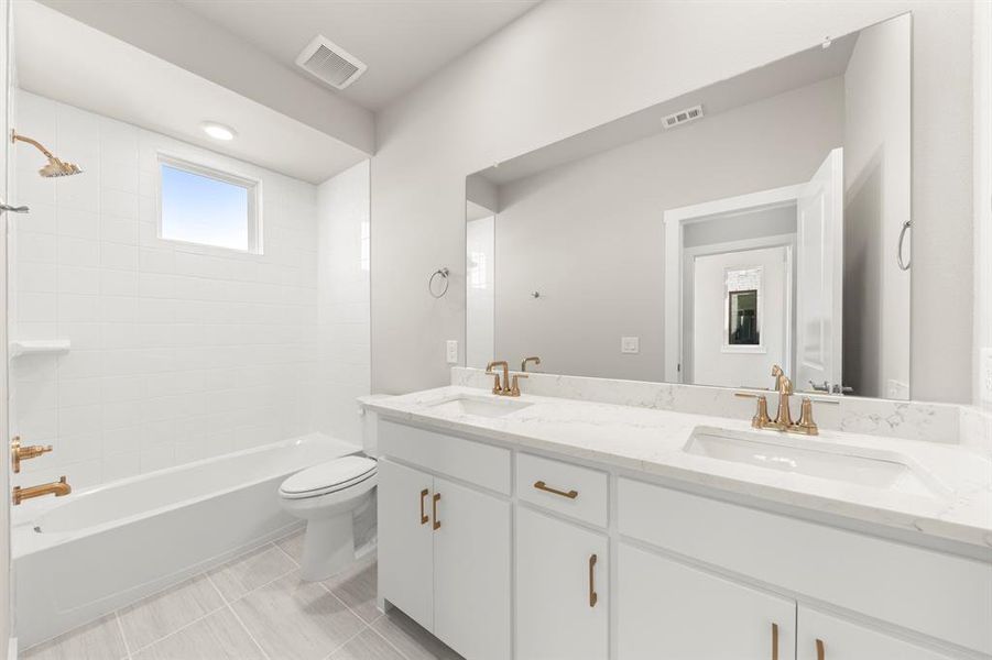 18. 2013 Aldrich - 2ND Bath