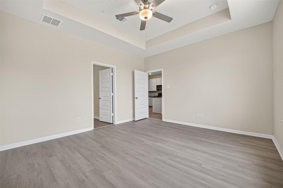 Spacious, unfurnished interior of a new home in , Montgomery (Image 17).