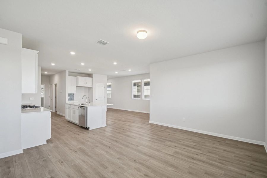 Family room & Kitchen