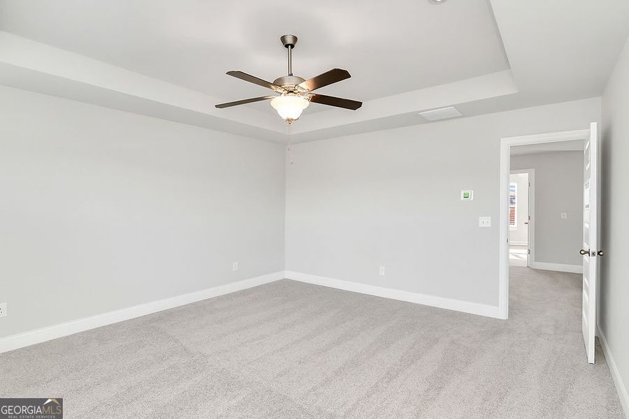 Spacious, unfurnished interior of a new home in Harley Farms South, Bonaire (Image 22).