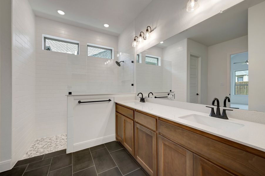 Owner's Bath