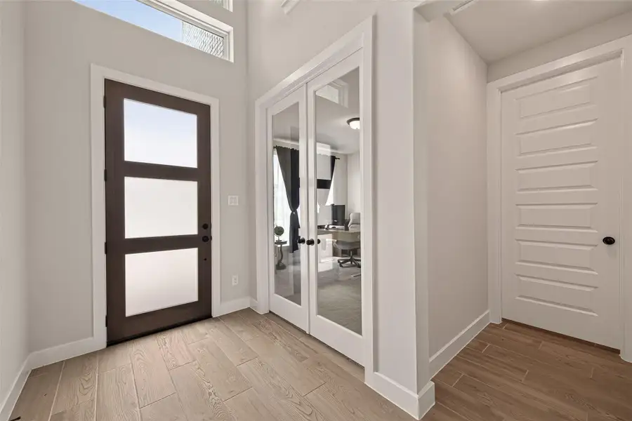 Spacious, unfurnished interior of a new home in Candela South, Richmond (Image 20). Spacious, unfurnished interior of a new home in Candela South, Richmond (Image 20).
