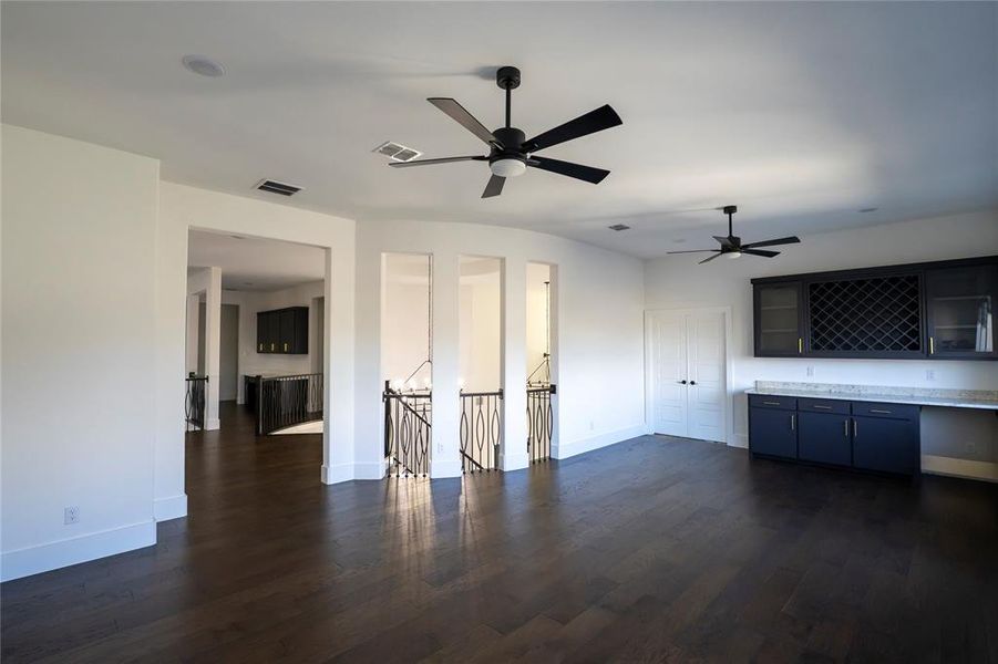 Spacious, unfurnished interior of a new home in , Frisco (Image 23).