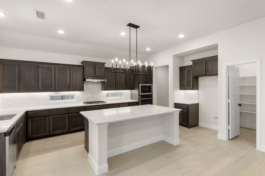 Furnished interior view inside a new home in Park Hills, Rockwall (Image 9).