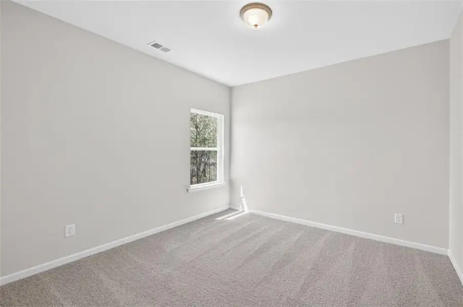 Spacious, unfurnished interior of a new home in Evergreen at Lakeside, Temple (Image 33).