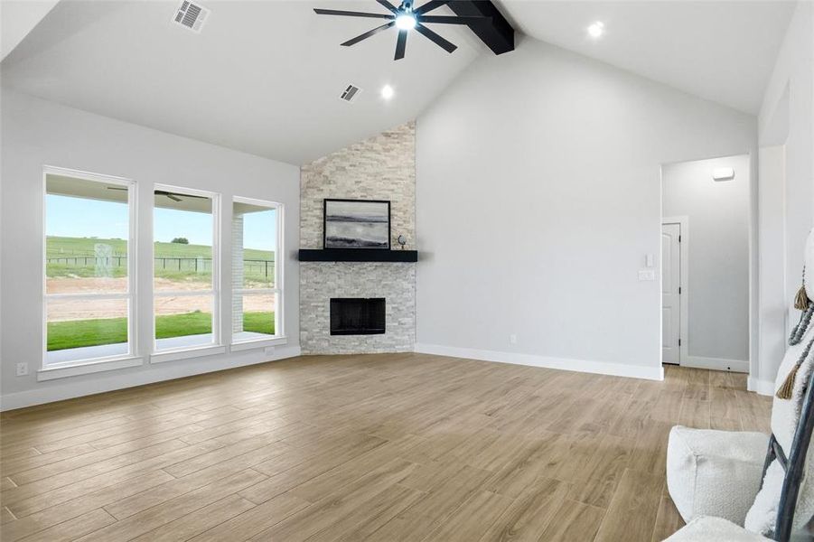 Spacious, unfurnished interior of a new home in , Springtown (Image 24).