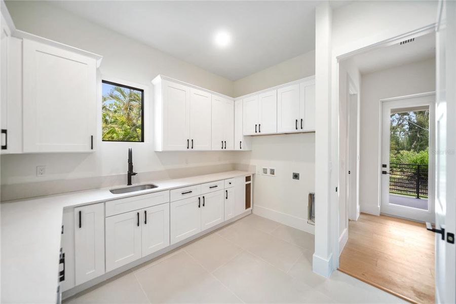 Furnished interior view inside a new home in , Longboat Key (Image 12). Furnished interior view inside a new home in , Longboat Key (Image 12).