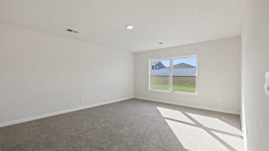 Spacious, unfurnished interior of a new home in Cedar Gap, Fountain Inn (Image 25).