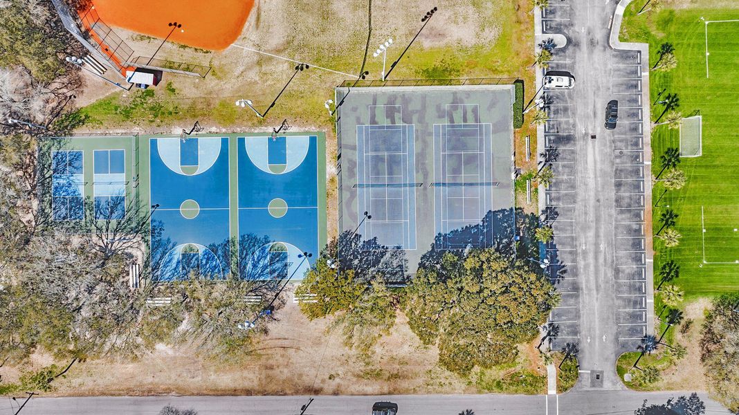 Community amenities in , Isle Of Palms (Image 61).