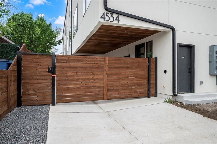 Exterior details and patio area of a home in , Dallas (Image 26).