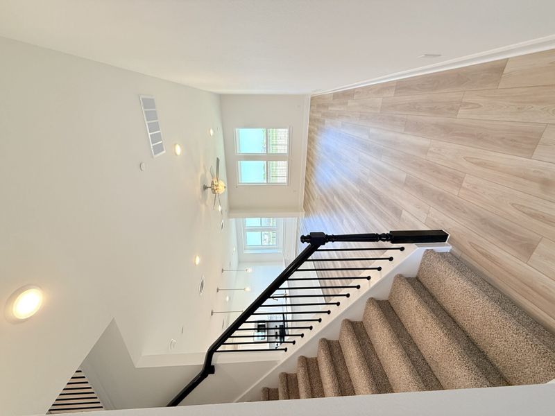 Spacious, unfurnished interior of a new home in Avery Centre, Round Rock (Image 16).